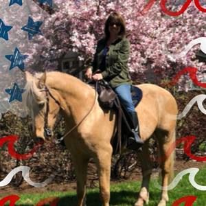 Meet your Posher, Mirella